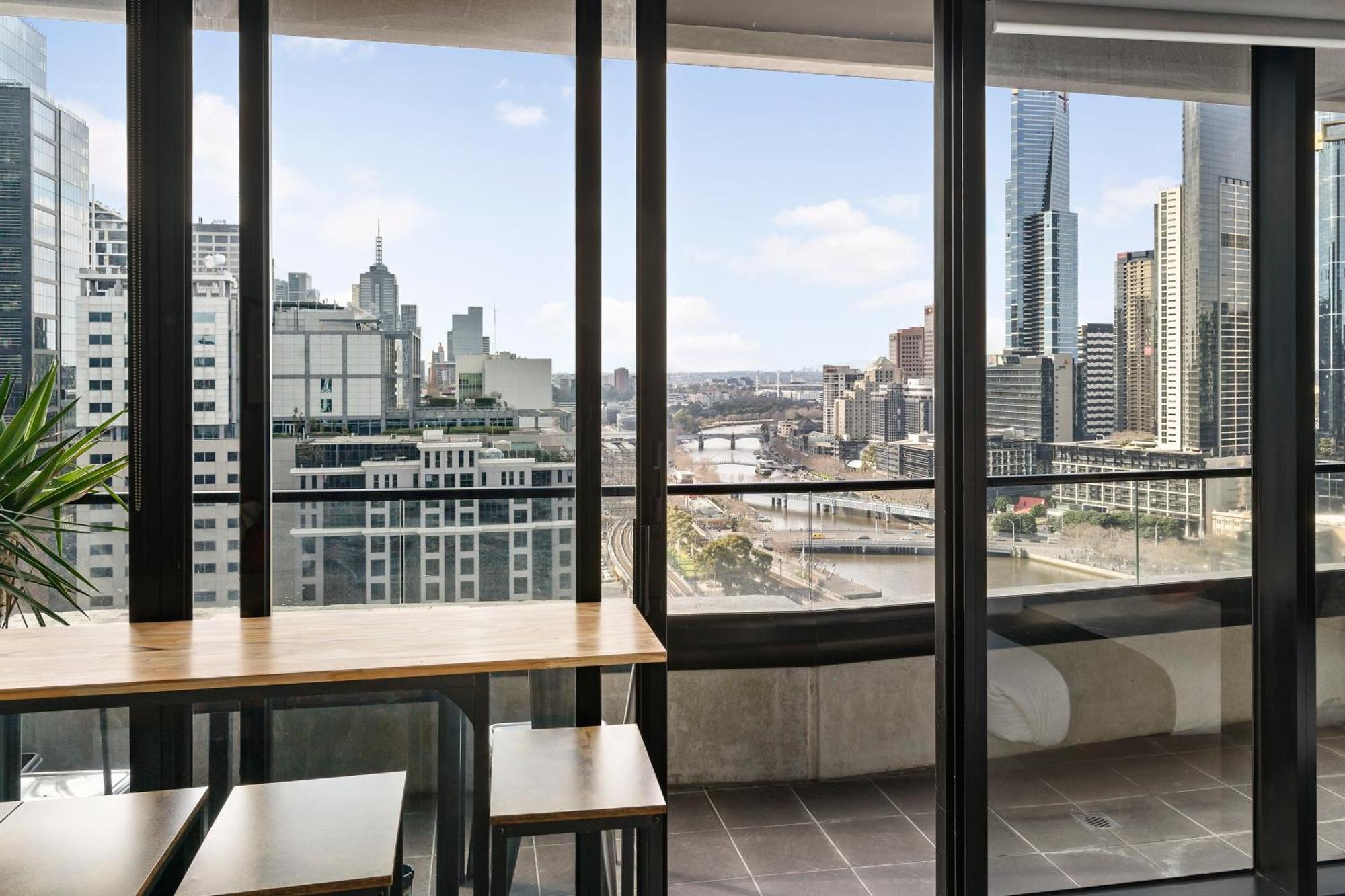 Aura On Flinders Serviced Apartments Melbourne Exterior foto