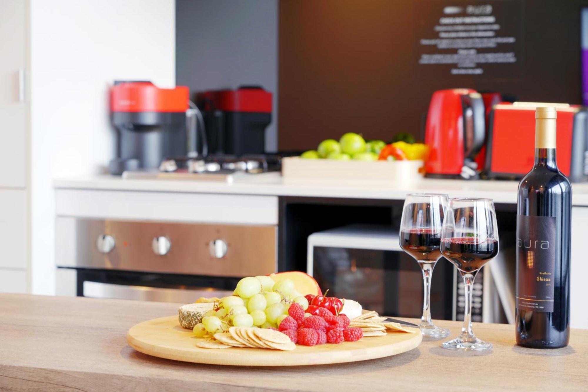 Aura On Flinders Serviced Apartments Melbourne Exterior foto